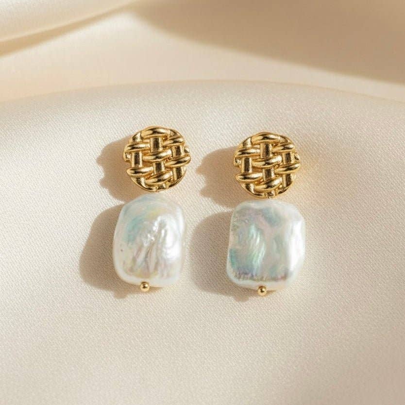 Arya Pearl Drop Earrings